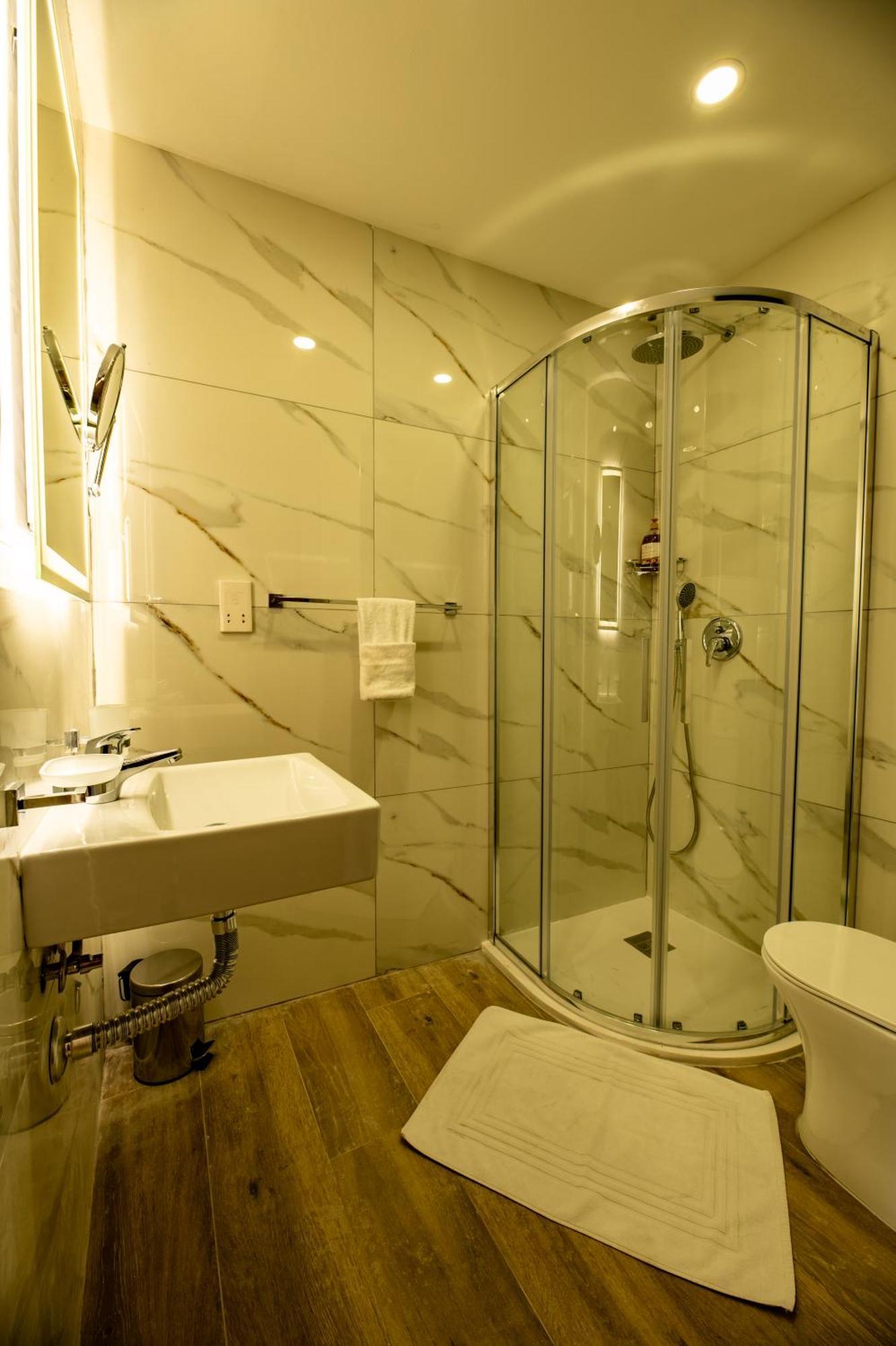 Euroclub Hotel Σεντ Πόλς Μπέι Εξωτερικό φωτογραφία